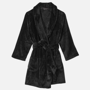 Victoria’s Secret Cozy Short Plush Embossed Logo Robe Black